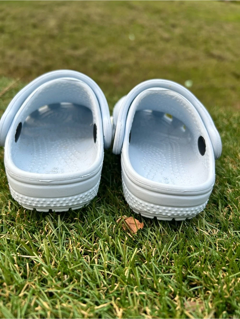 CROCS Kids Classic Clog , Mid Size 4c, New ,Light blue